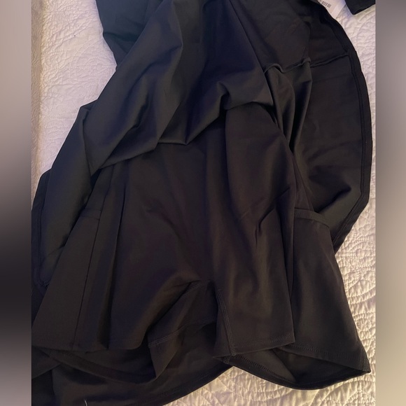 Tennis dress by Baseline black size small - Picture 5 of 6